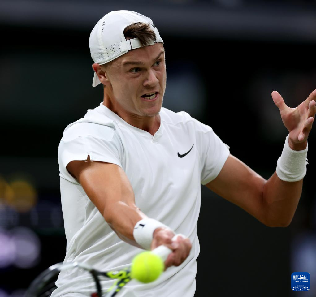 执教青岛海 执教青岛海