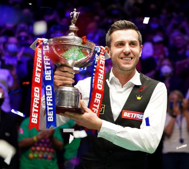 激烈拼抢 激烈拼抢